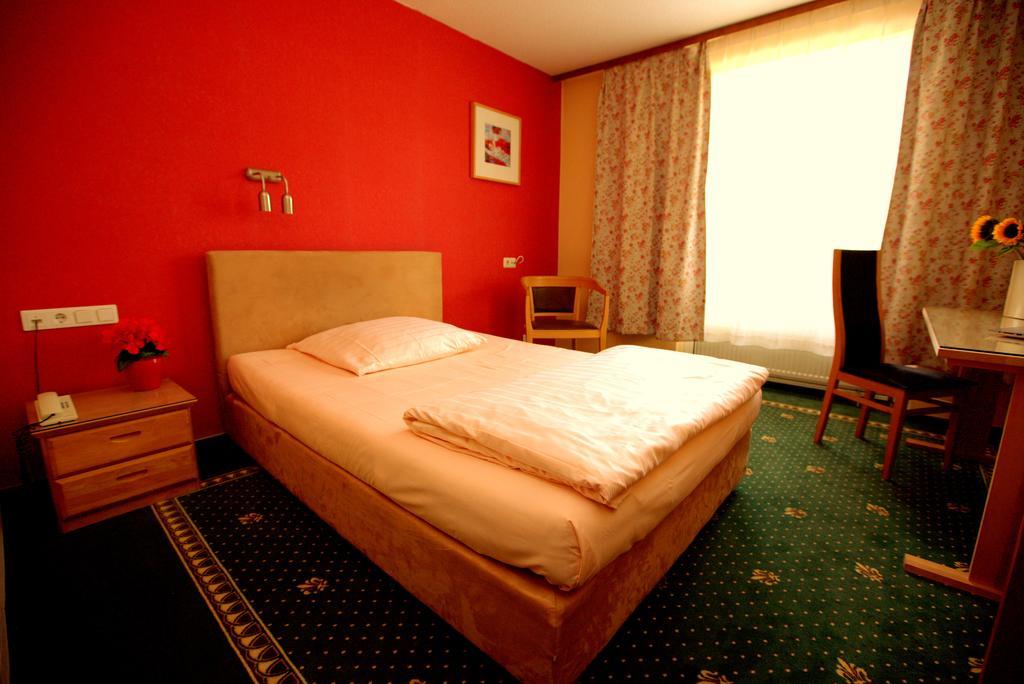 Airport Hotel Walldorf Мерфельден-Валльдорф Екстер'єр фото