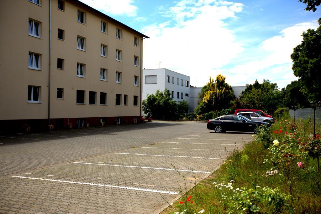 Airport Hotel Walldorf Мерфельден-Валльдорф Екстер'єр фото