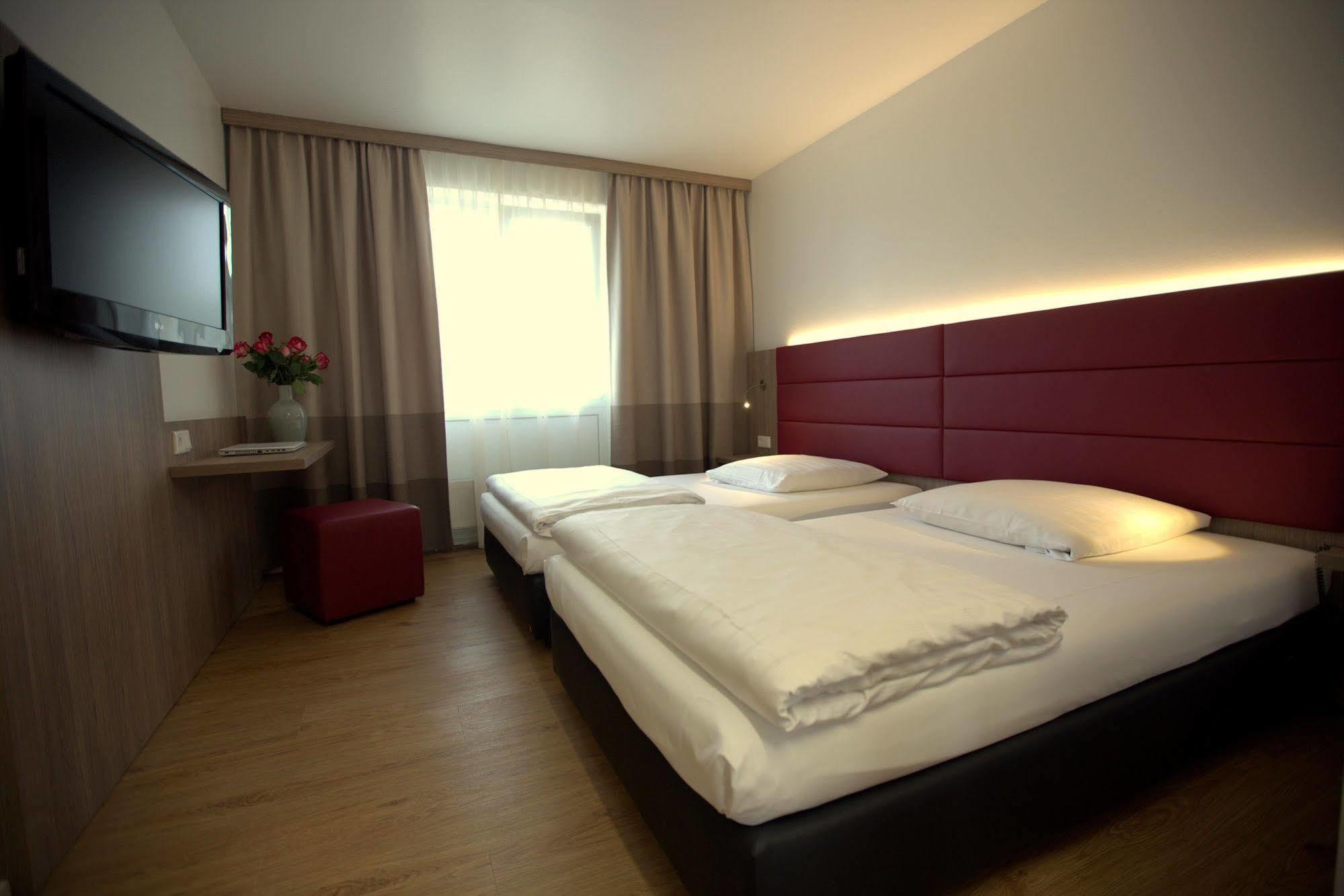 Airport Hotel Walldorf Мерфельден-Валльдорф Екстер'єр фото