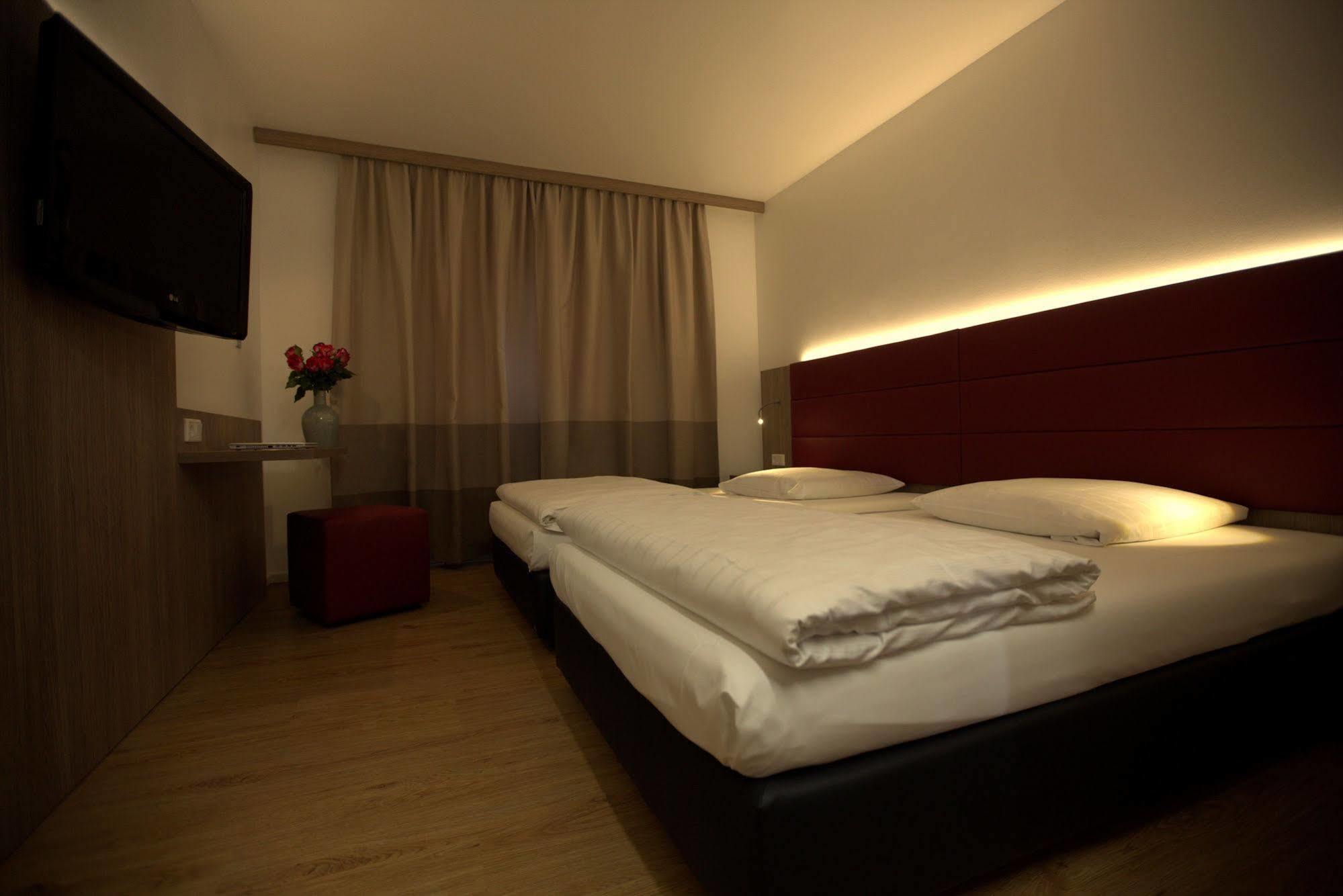 Airport Hotel Walldorf Мерфельден-Валльдорф Екстер'єр фото